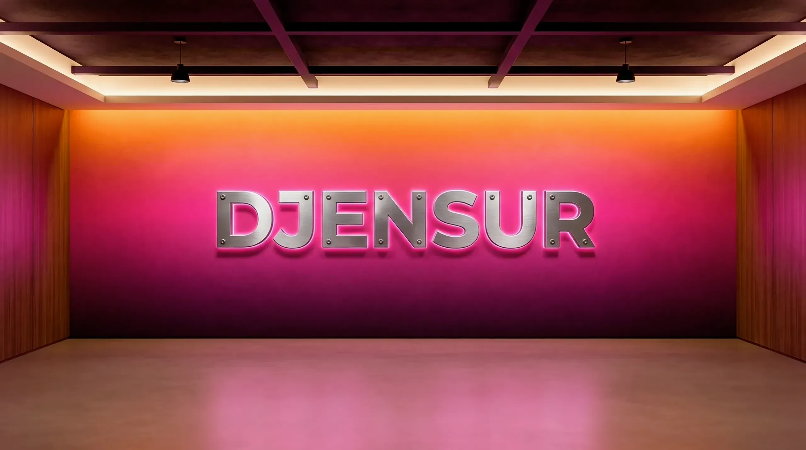 Het Djensur-hoofdpodium met gloeiende wand